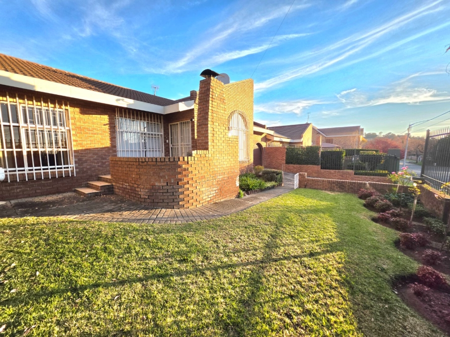 3 Bedroom Property for Sale in Eureka Free State